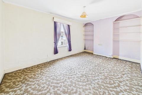 24 Adelaide Street, Gloucester, GL1 4NN