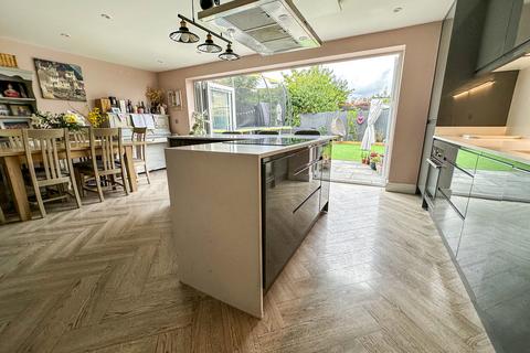 4 bedroom detached house for sale, Prince Charles Road, Fairford GL7