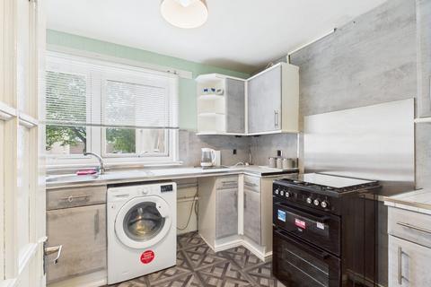 Flat 8, 2 Arran Place, Clydebank, G81 2PT