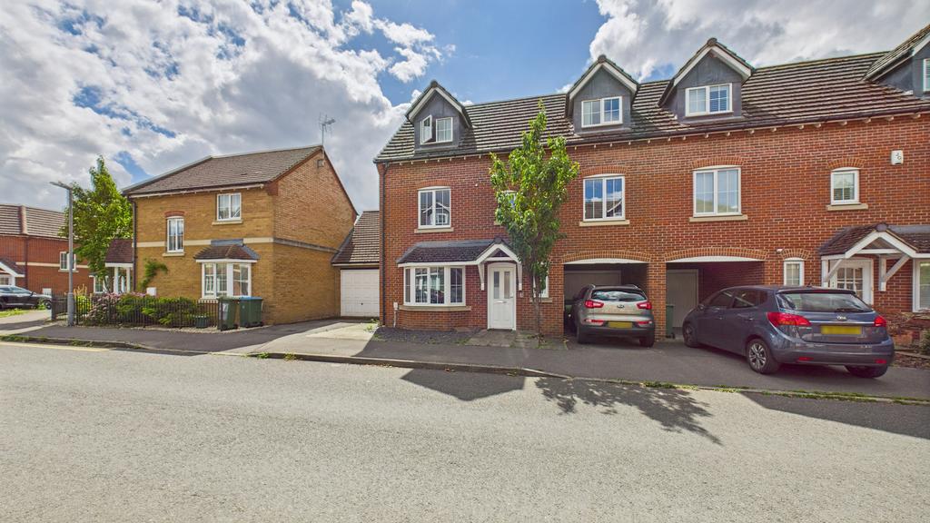 Cam04968 g0 pr0057 still033