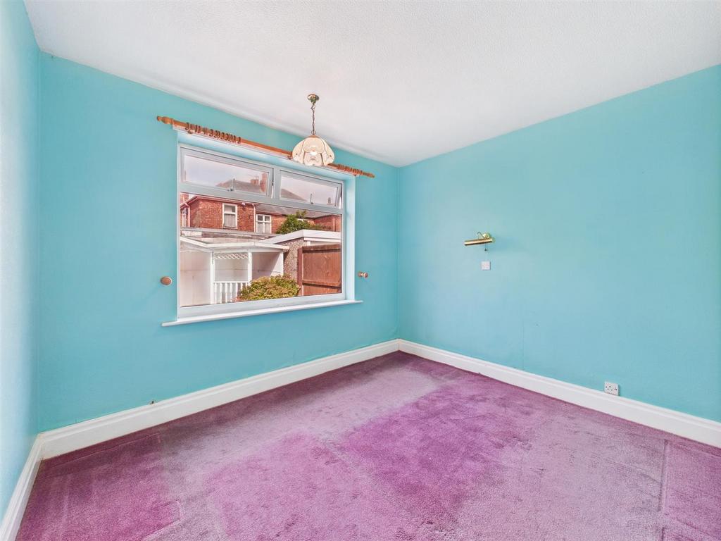 Bedroom: