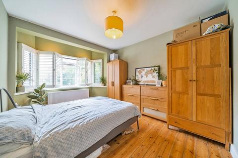 2 bedroom flat to rent, Goodwood Mansions, Brixton, London, SW9