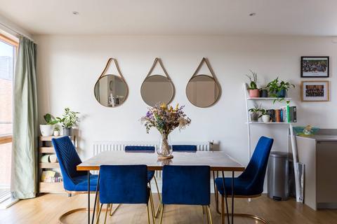 2 bedroom flat to rent, 32 Barry Blandford Way, London E3