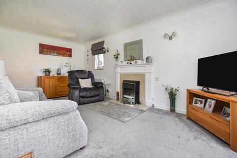 undefined, Newcomb Court, Stamford