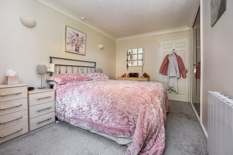undefined, Newcomb Court, Stamford