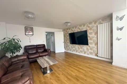 4 bedroom semi-detached house for sale, Kennedy Avenue, High Wycombe HP11