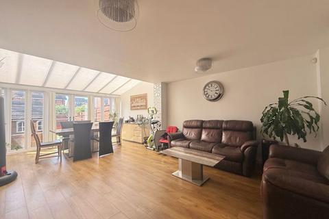 4 bedroom semi-detached house for sale, Kennedy Avenue, High Wycombe HP11