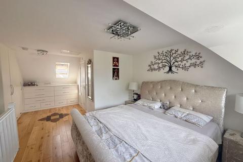 4 bedroom semi-detached house for sale, Kennedy Avenue, High Wycombe HP11