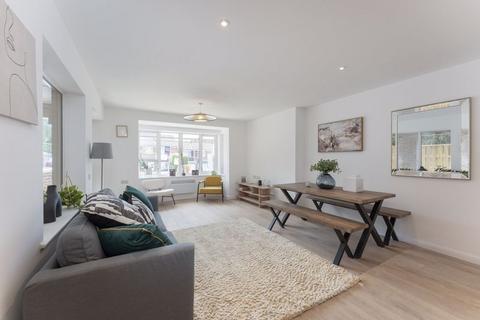 3 bedroom apartment for sale, Purley Downs Road, South Croydon