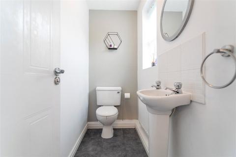 5 Heapfold, Rochdale, OL12 7NR