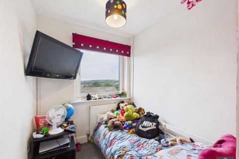 21 Dalehead Drive, Shaw, Oldham, OL2 8JT