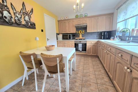4 bedroom detached house for sale, Valley Drive, Carlisle CA1