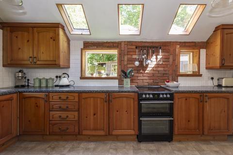 5 bedroom detached house for sale, Lime Way, Heathfield TN21