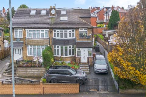undefined, Leeds LS8
