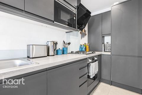 1 bedroom flat for sale, Blunt Road, SOUTH CROYDON