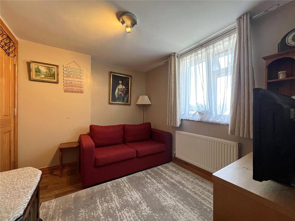 Bedroom 4/Study