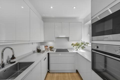 3 bedroom apartment for sale, Buckingham Palace Road, Chelsea, SW1W