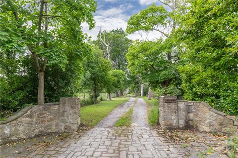 5 bedroom detached house for sale, Scotland Lane, Horsforth, Leeds, West Yorkshire, LS18