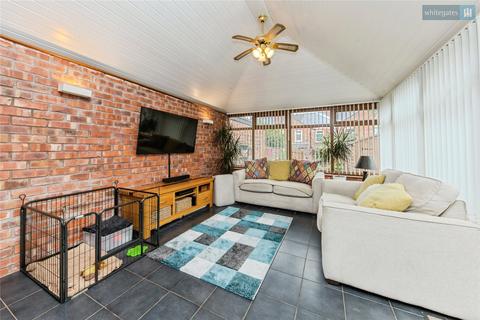 4 bedroom terraced house for sale, Gainsborough Road, Crewe, Cheshire, CW2