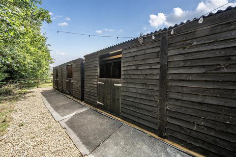 3 bedroom detached house for sale, Derbies Court ,Stalisfield Road, Stalisfield ,Faversham ME13