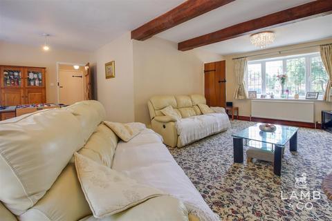 White Timbers Abbey Street, Thorpe Le Soken, Clacton-on-sea, CO16 0JN