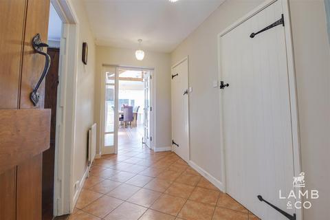 White Timbers Abbey Street, Thorpe Le Soken, Clacton-on-sea, CO16 0JN