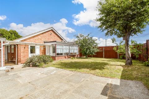 3 bedroom detached bungalow for sale, Quantock Drive, Ashford TN24