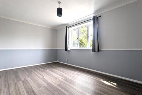 1 bedroom apartment to rent, Intalbury Avenue, Aylesbury HP19