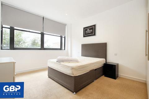 1 bedroom apartment to rent, Eastern Road, Scimitar House, RM1