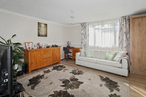 undefined, Queens Court, Alexandra Road, Farnborough, GU14