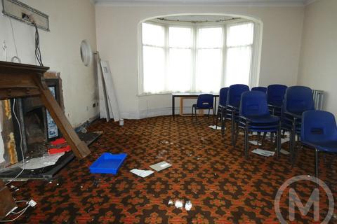 3 bedroom semi-detached house for sale, Knowle Avenue, Bispham