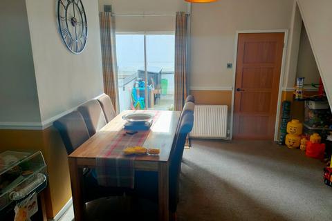 2 bedroom end of terrace house for sale, Bryn Melyn, Brymbo LL11