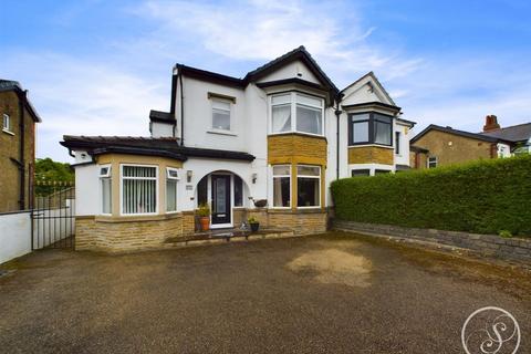 4 bedroom semi-detached house for sale, Selby Road, Whitkirk, Leeds