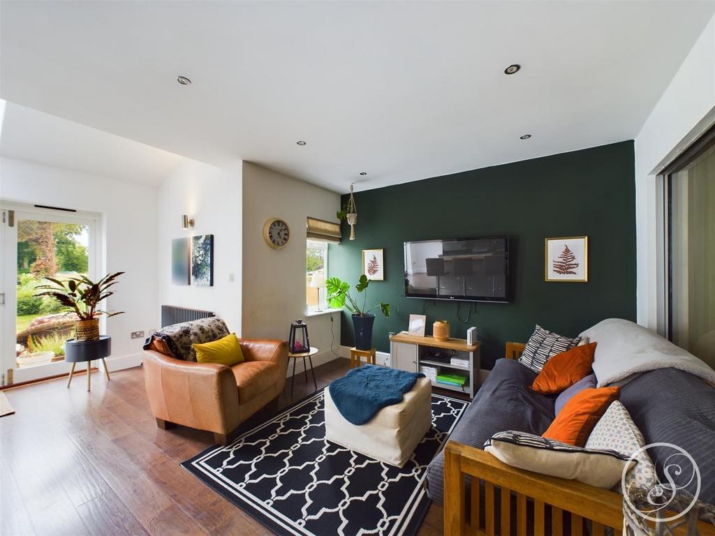 Kitchen/diner/family room