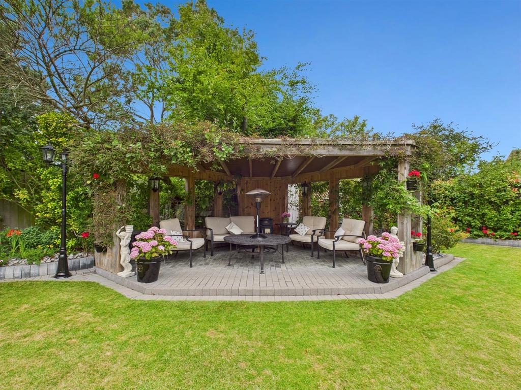 Garden 4.jpg