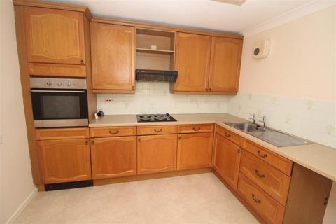 1 bedroom apartment for sale, Cryspen Court, Bury St. Edmunds IP33