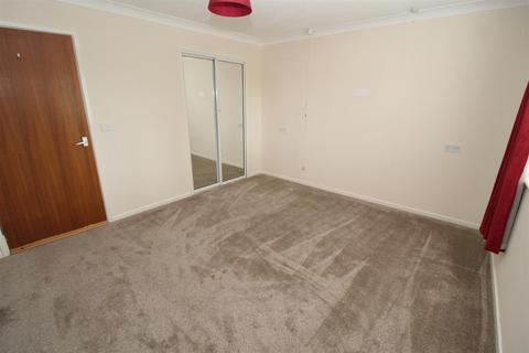 1 bedroom apartment for sale, Cryspen Court, Bury St. Edmunds IP33