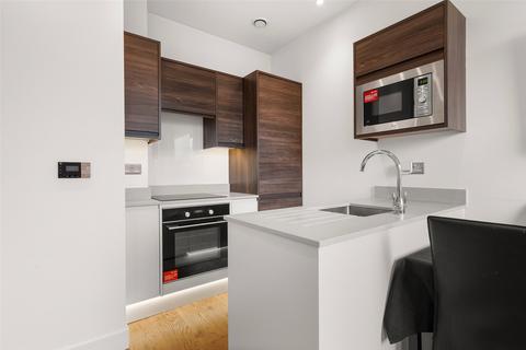 undefined, The Ring, Berkshire RG12