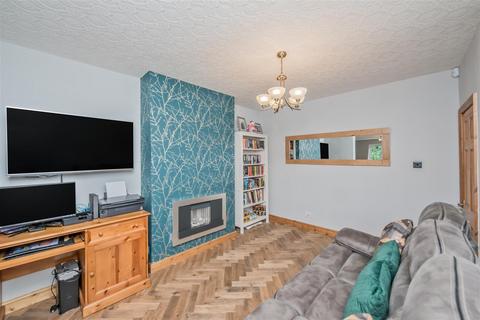 3 bedroom semi-detached house for sale, Armley Grange Avenue, Leeds