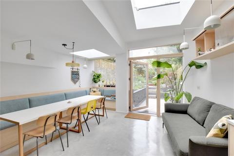 16 Morden Road, London, SE3 0AA