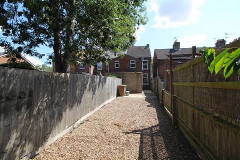 9 Belle Vue, Peterborough, PE2 8RA