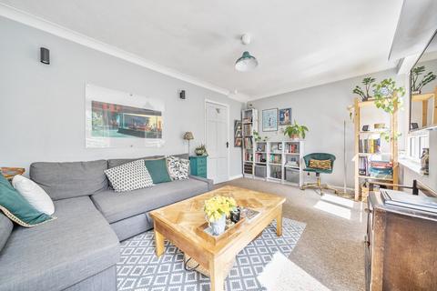 undefined, Crieff Court, Teddington, TW11