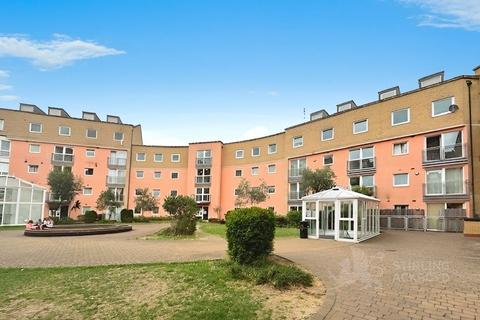 1 bedroom apartment to rent, Wooldridge Close, Feltham, TW14