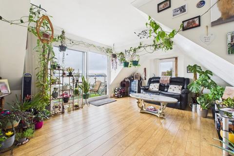 2 bedroom flat for sale, Shrubbery Walk, Weston-Super-Mare, BS23
