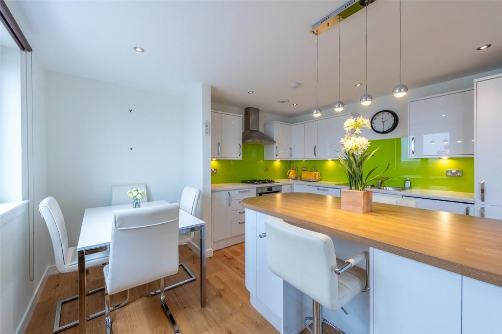 Heron Place 7