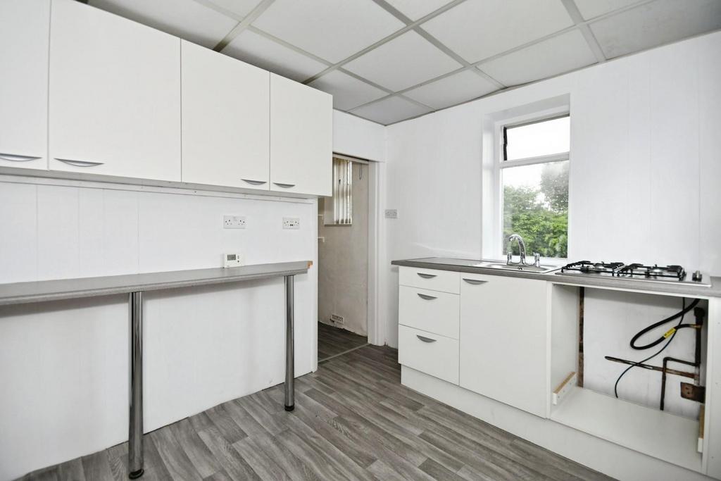 KITCHEN 02.jpg