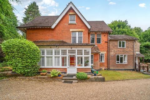 Camberley,  Surrey,  GU15