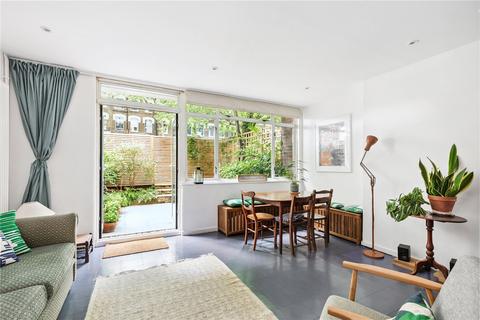 Flat 18, Hillfield House Grosvenor Avenue, London, N5 2NS