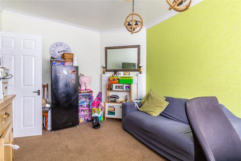 19 Gilda Close, Bristol, BS14 9JX