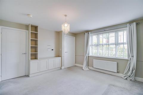 24 Novale Way, Wakefield, WF1 4FE
